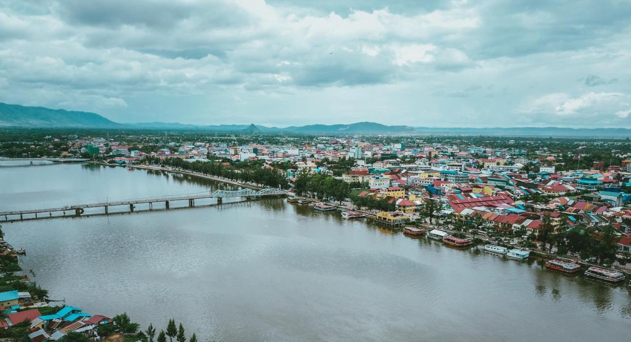 Makk Hotel Kampot Dış mekan fotoğraf