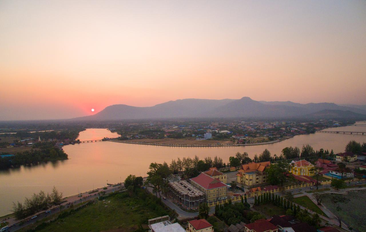 Makk Hotel Kampot Dış mekan fotoğraf